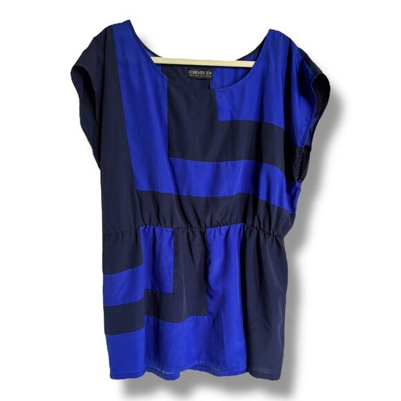 Forever 21 Plus Size 1X Blue Geometric Peplum Blouse - Picture 2 of 8